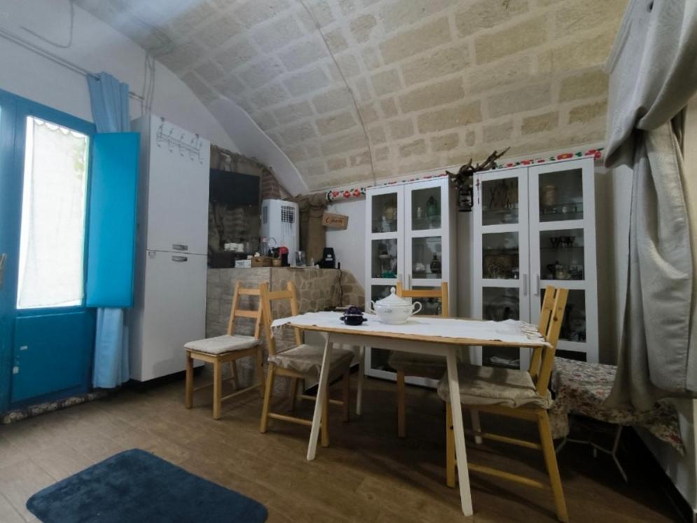 Kryptadion Villa Grottaglie Exteriör bild